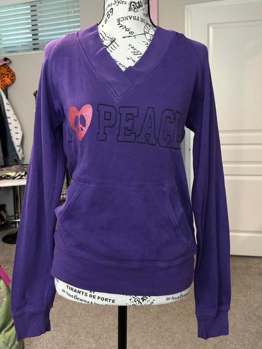 2000s Vintage purple peace hoodie 💕